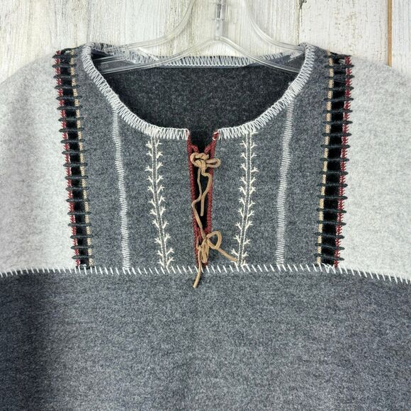 United colors of Benetton sweater made in Italy size small - Picture 3 of 8